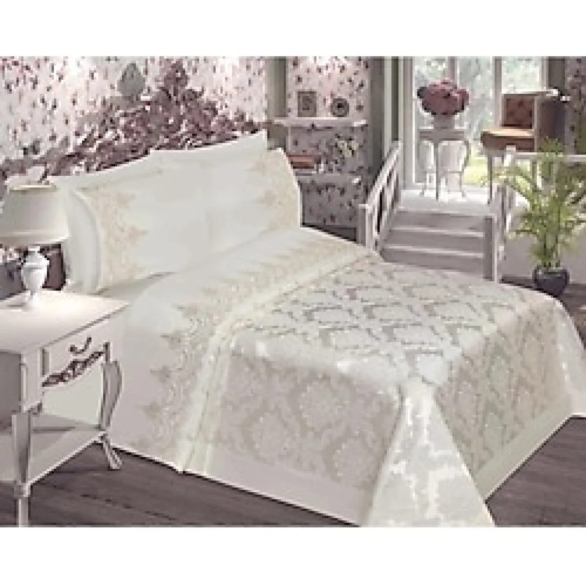 Çalışkan Çeyiz Evi Sultan Fransız Güpürlü Şönil Pike Takımı 6 Parça - Çift Kişilik 230x240 Cm