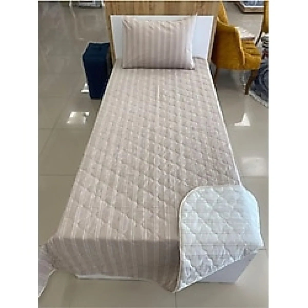 DENİZLİ ÇEYİZ Çift Taraflı Tek Kişilik Kapitone Yatak Örtüsü Takımı Çizgili Düz Bej Bej 160 x 235