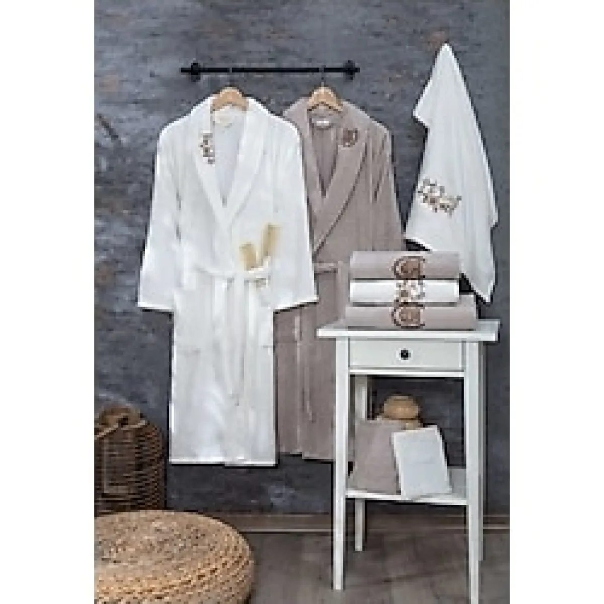 Güvenal Esinti 12 Parça Natural Desenli Pamuk Kutulu Aile Bornoz Seti Bornoz Bornoz Takımı Çeyiz Seti - Kahve - Krem - 70 x 140 cm - 50 x 90 cm