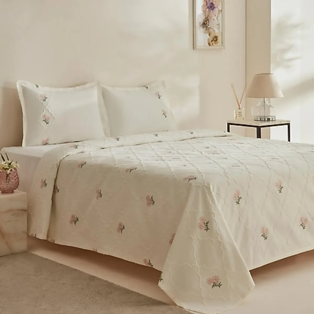 Karaca Home Myra Çiçekli Çift Kişilik Yatak Örtüsü Takımı