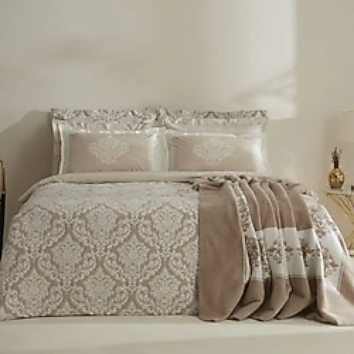 Karaca Home Timeless Winter Set Bej
