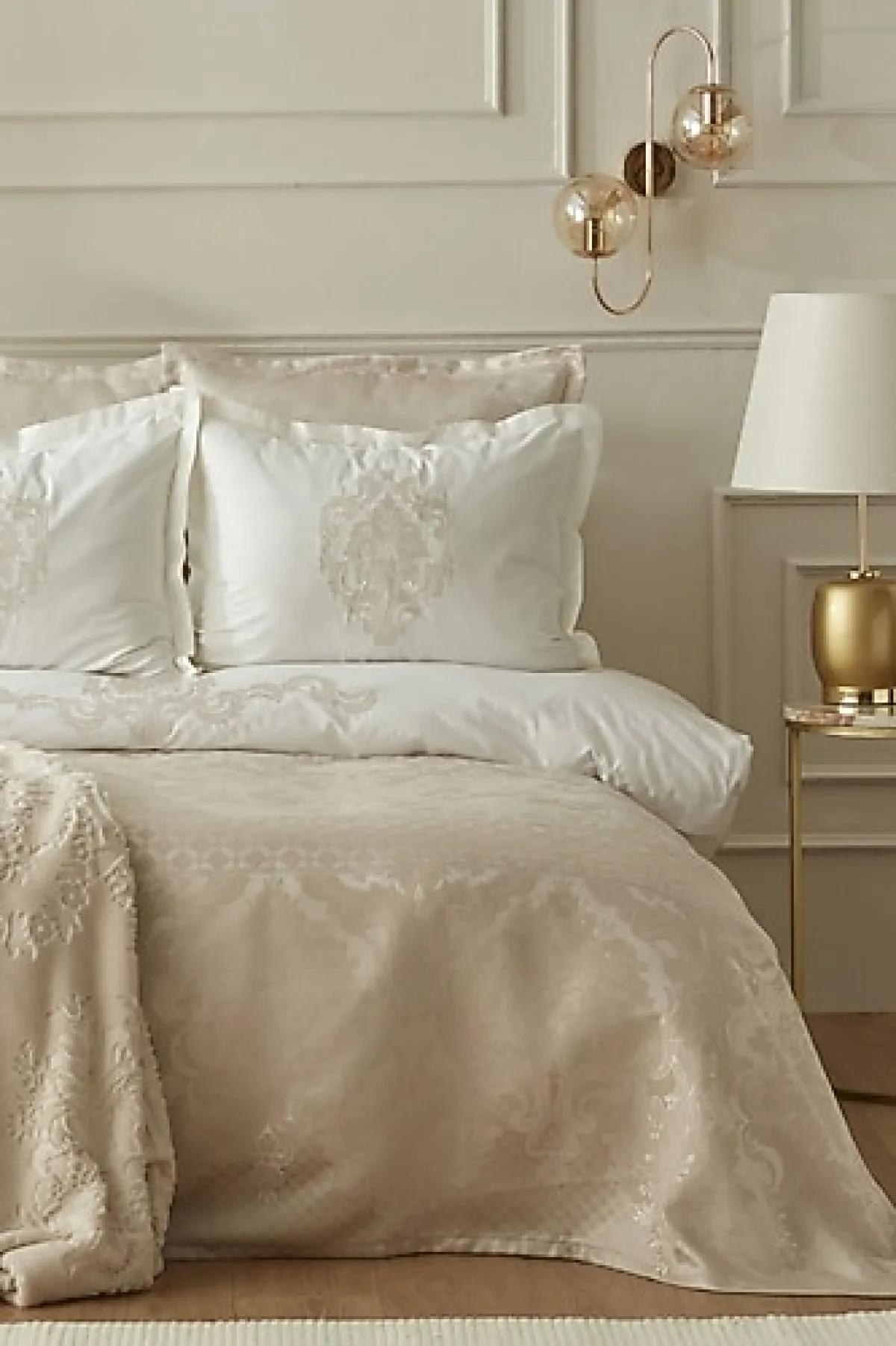 Karaca Home Tuğba Gold 8 Parça Private Çeyiz Seti