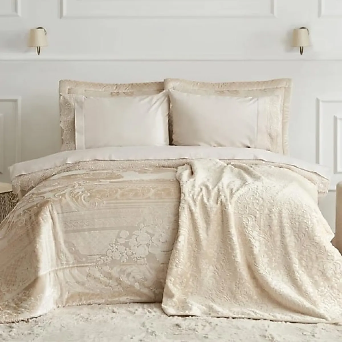 Karaca Home Valeria Queen Gold 8 Parça Çeyiz Seti