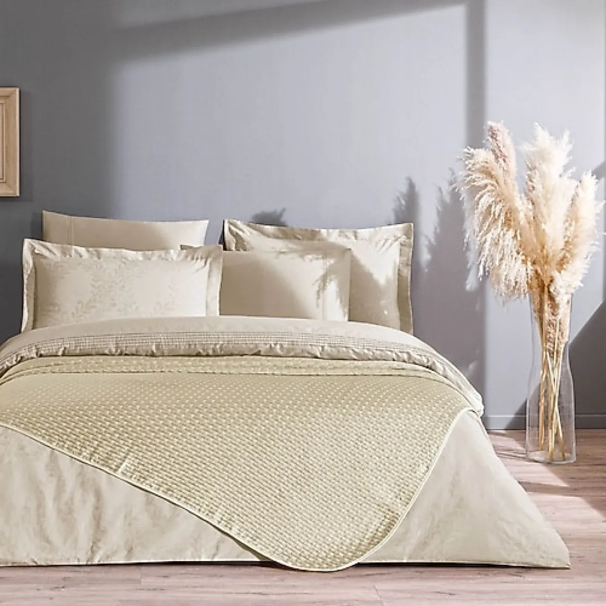 Taç Gabriella 16 Parça Yatak Odası Çeyiz Seti