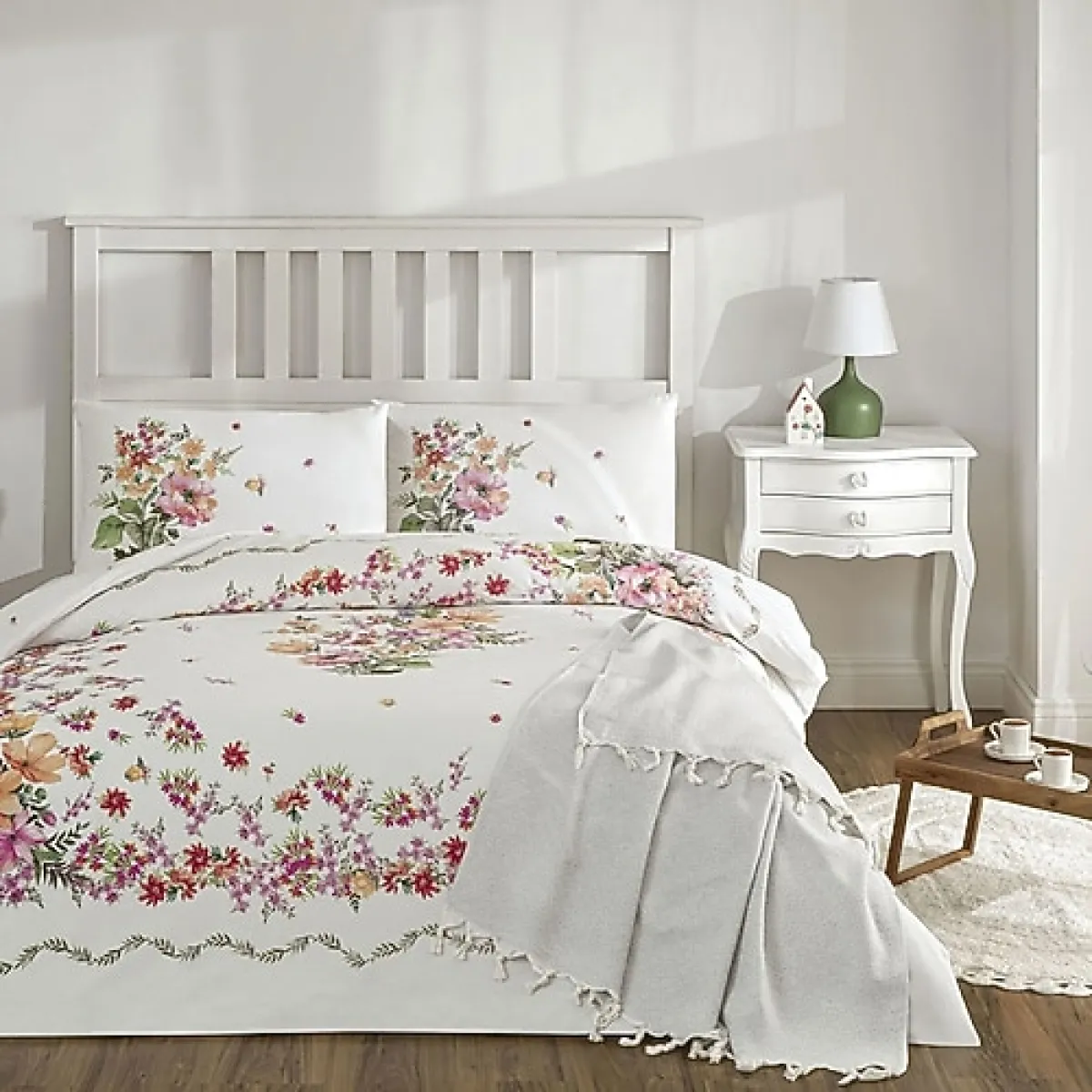 Taç Petunia Battaniyeli Çift Kişilik Nevresim Takımı