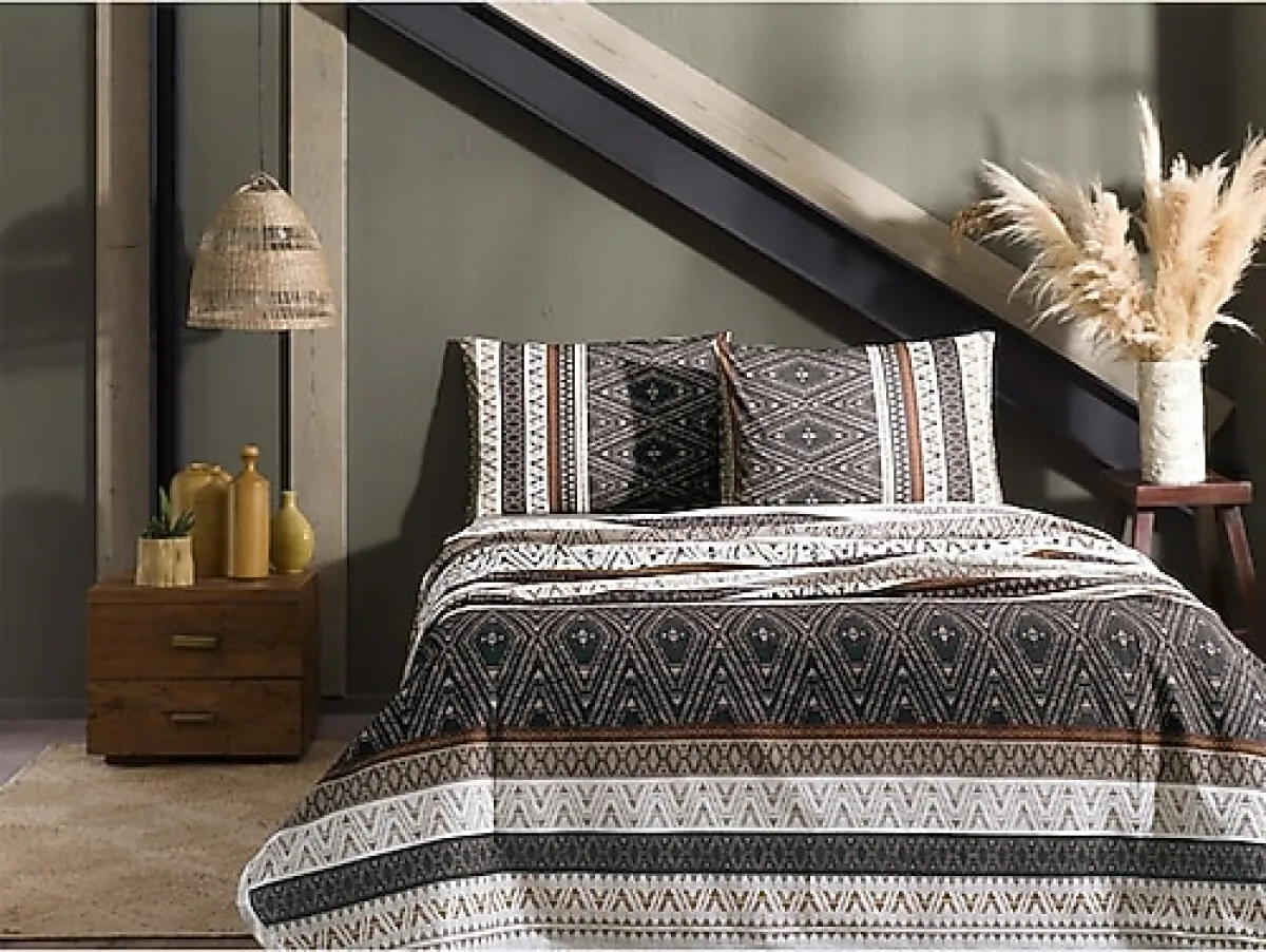 Taç Sadler Pamuk Çift Kişilik Pike Takımı