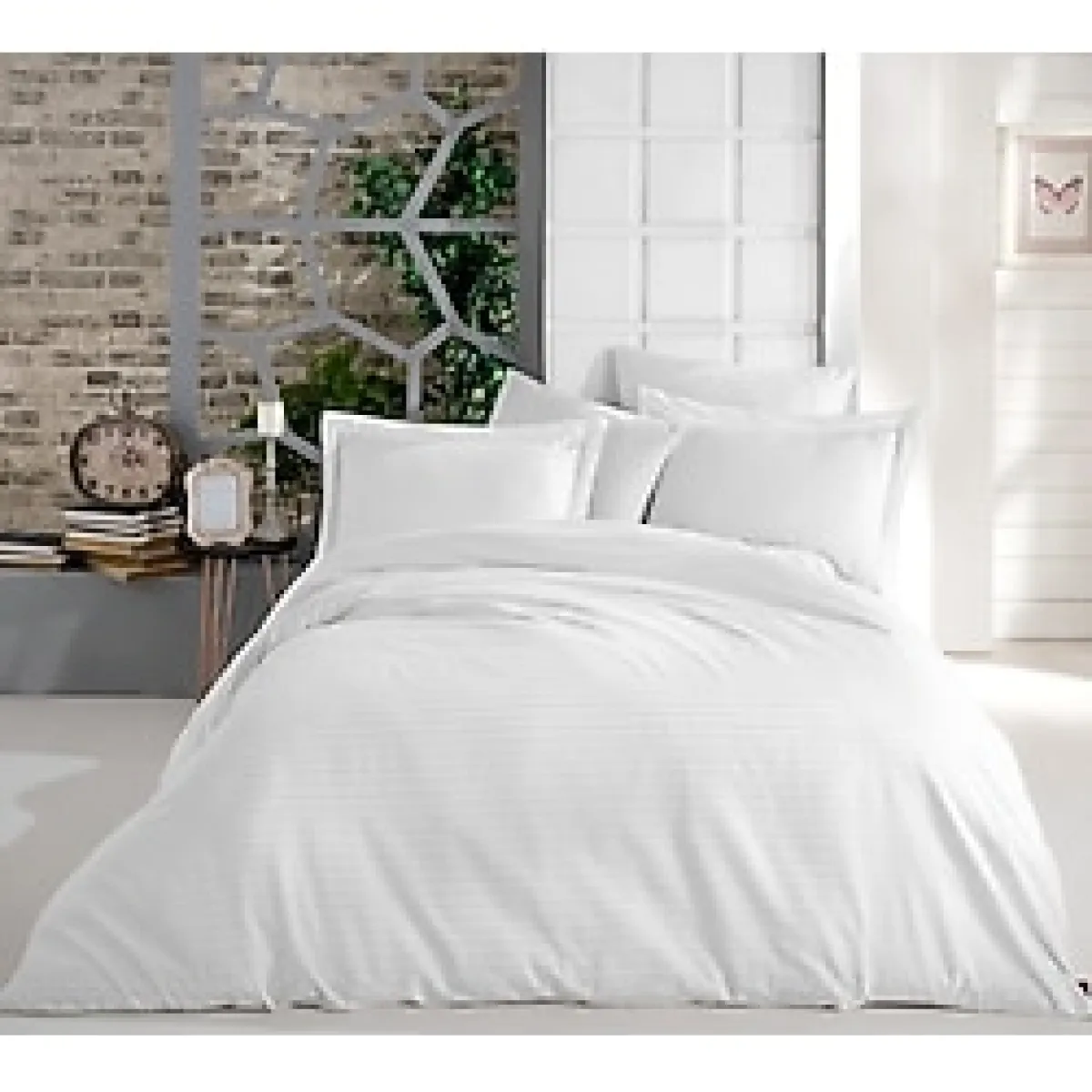 Tek Kişilik Nevresim Seti - Beyaz Saten (Çarşafsız) - 160 x 220 cm