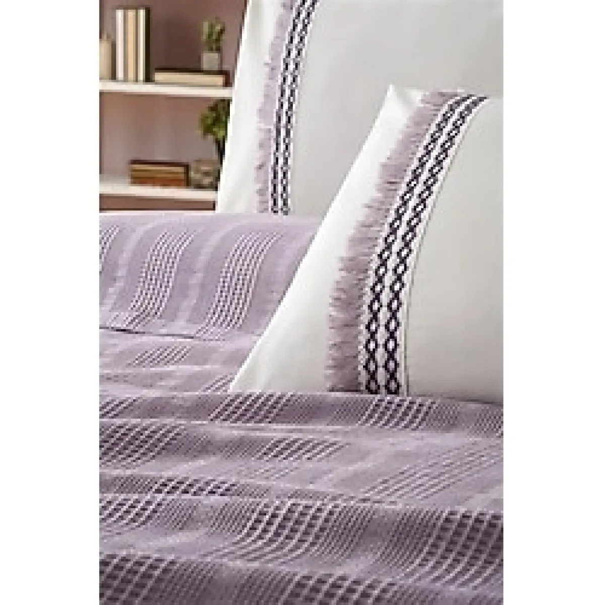 Tivoli Tek Kişilik Püsküllü Dantelli Pike Takımı-Melanie